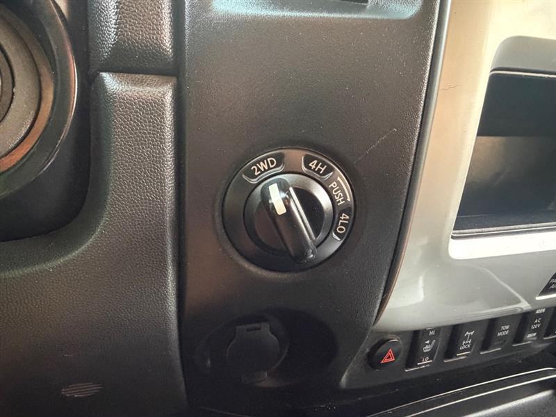 Nissan Titan S Crew Cab 4WD 2014
