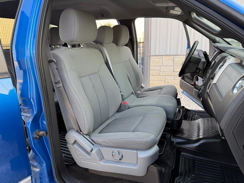 Ford F-150 XL SuperCrew 5.5-ft. Bed 4WD 2014