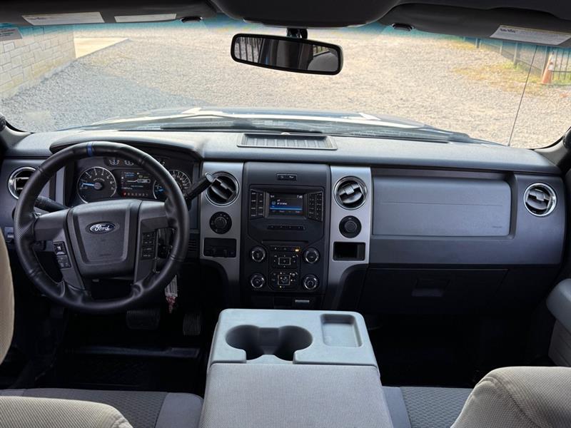 Ford F-150 XL SuperCrew 5.5-ft. Bed 4WD 2014