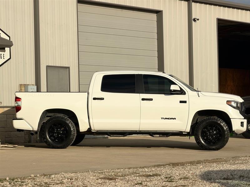 Toyota Tundra SR5 5.7L V8 FFV CrewMax 4WD 2015