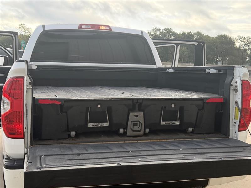 Toyota Tundra SR5 5.7L V8 FFV CrewMax 4WD 2015