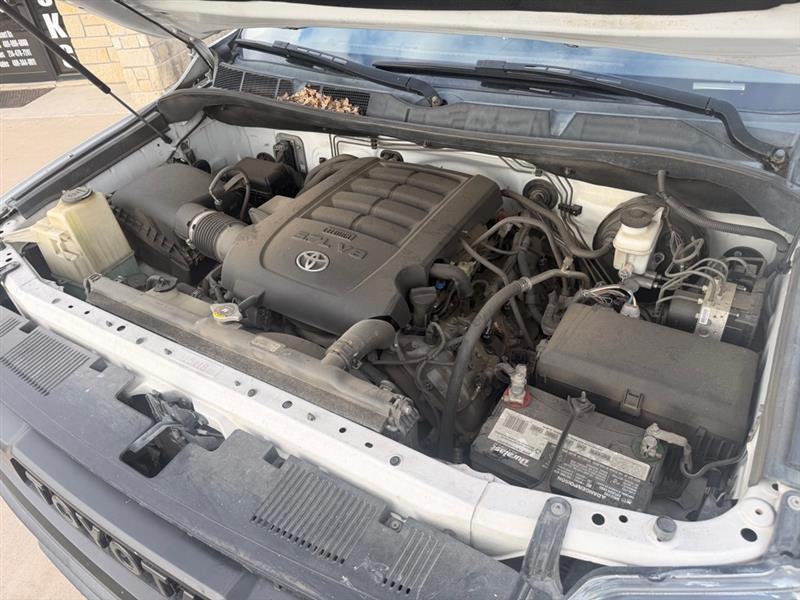 Toyota Tundra SR5 5.7L V8 FFV CrewMax 4WD 2015