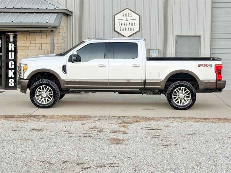 Ford F-250 SD King Ranch Crew Cab 4WD 2017