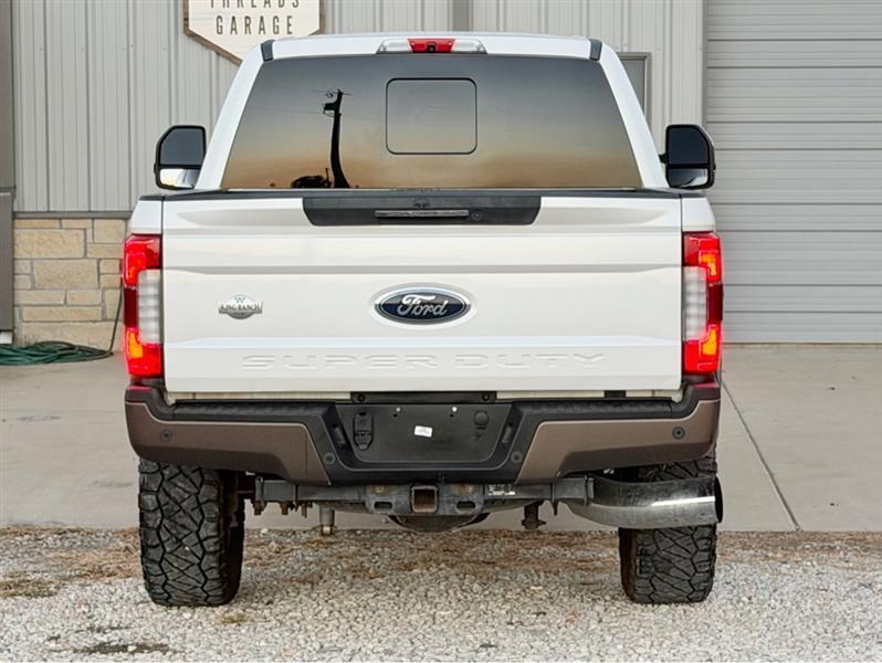 Ford F-250 SD King Ranch Crew Cab 4WD 2017