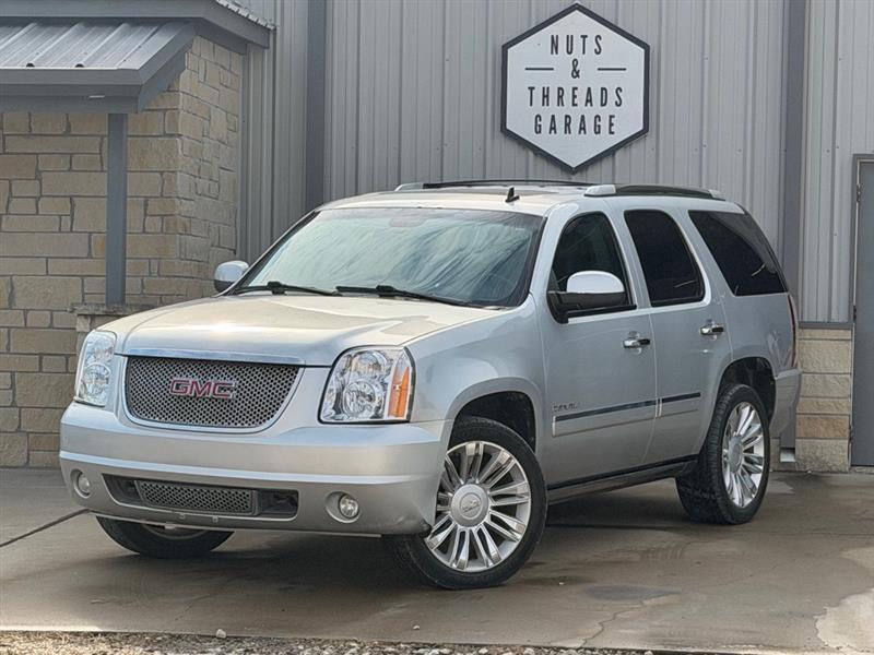 GMC Yukon Denali 4WD 2012
