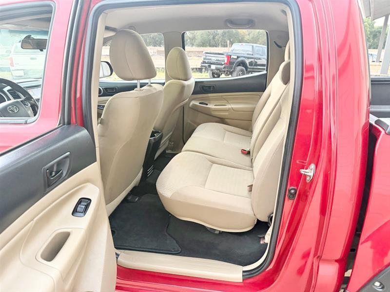 Toyota Tacoma PreRunner Double Cab I4 4AT 2WD 2015