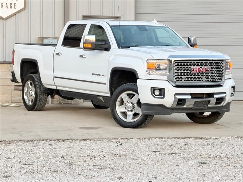 GMC Sierra 2500HD Denali Crew Cab 4WD 2015