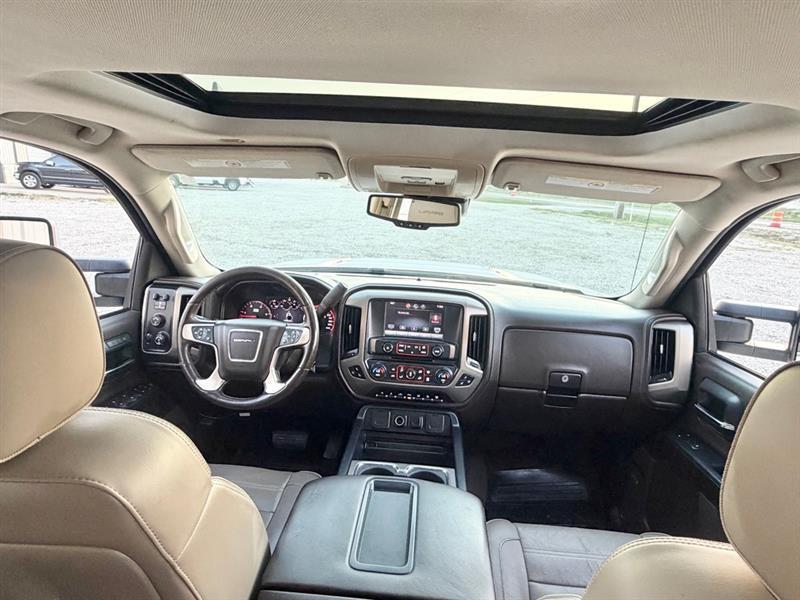GMC Sierra 2500HD Denali Crew Cab 4WD 2015