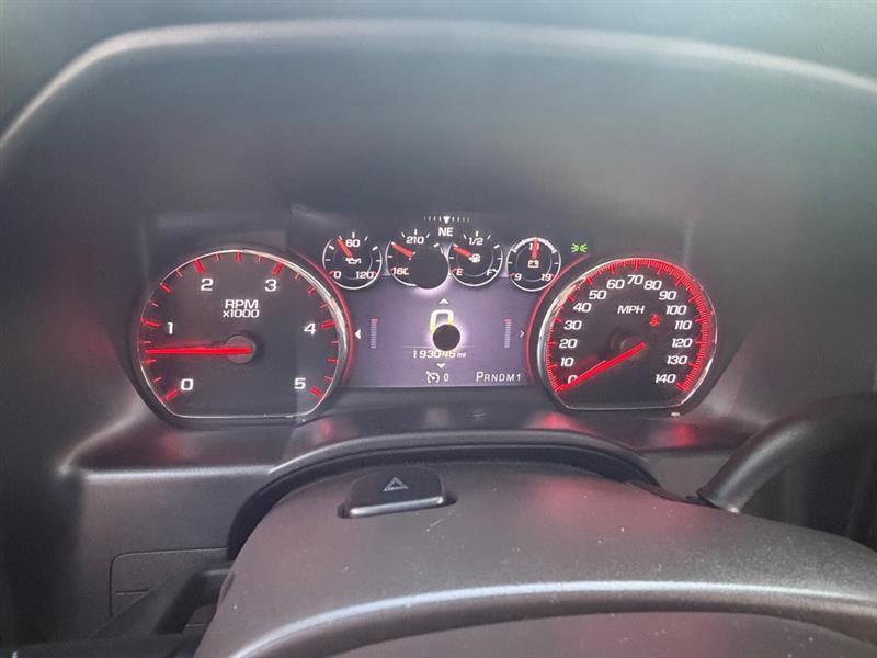 GMC Sierra 2500HD Denali Crew Cab 4WD 2015