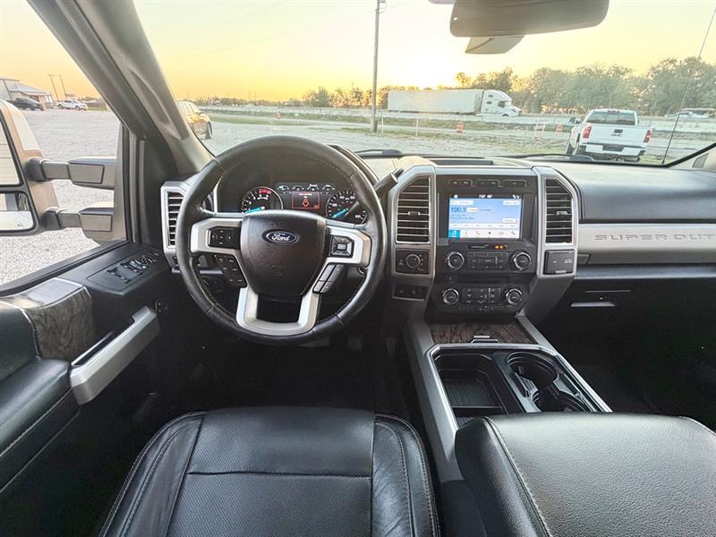 Ford F-350 SD King Ranch Crew Cab 4WD 2017