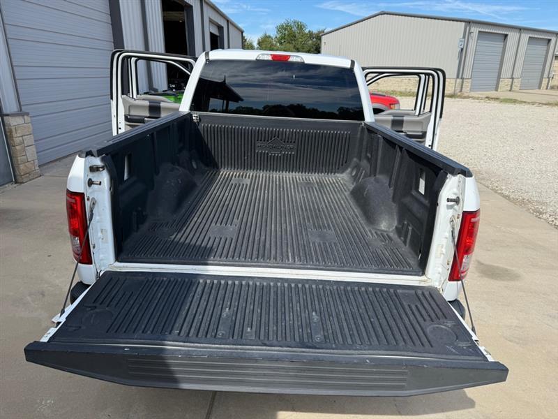 Ford F-150 XL SuperCrew 5.5-ft. Bed 4WD 2016
