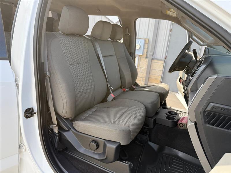 Ford F-150 XL SuperCrew 5.5-ft. Bed 4WD 2016