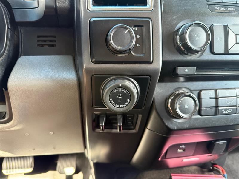 Ford F-150 XL SuperCrew 5.5-ft. Bed 4WD 2016