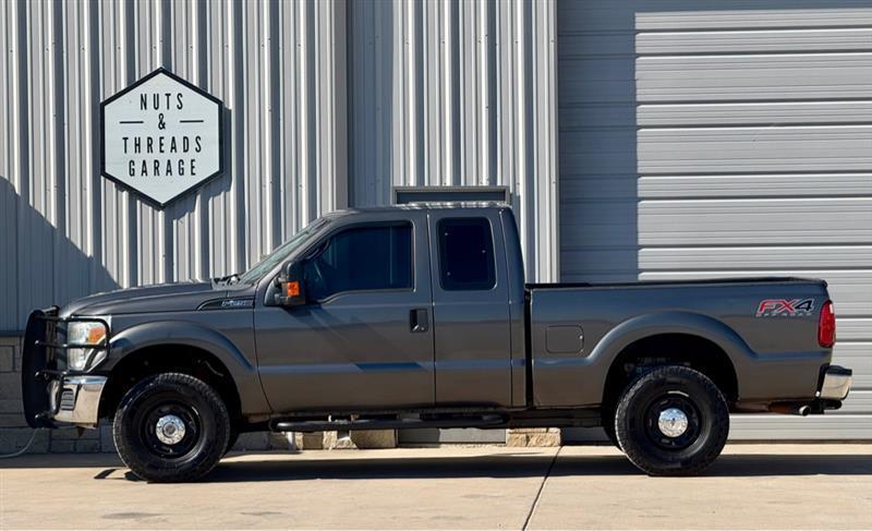 Ford F-250 SD XL SuperCab 4WD 2015