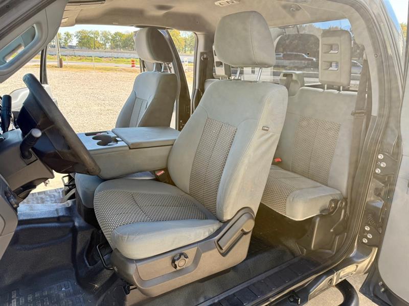 Ford F-250 SD XL SuperCab 4WD 2015