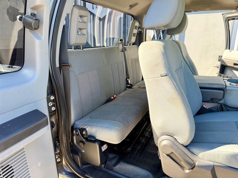 Ford F-250 SD XL SuperCab 4WD 2015