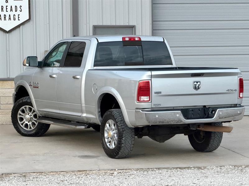RAM 2500 Laramie Crew Cab SWB 4WD 2016
