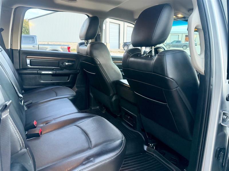 RAM 2500 Laramie Crew Cab SWB 4WD 2016