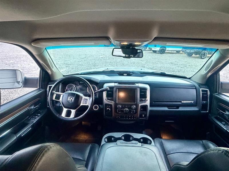 RAM 2500 Laramie Crew Cab SWB 4WD 2016