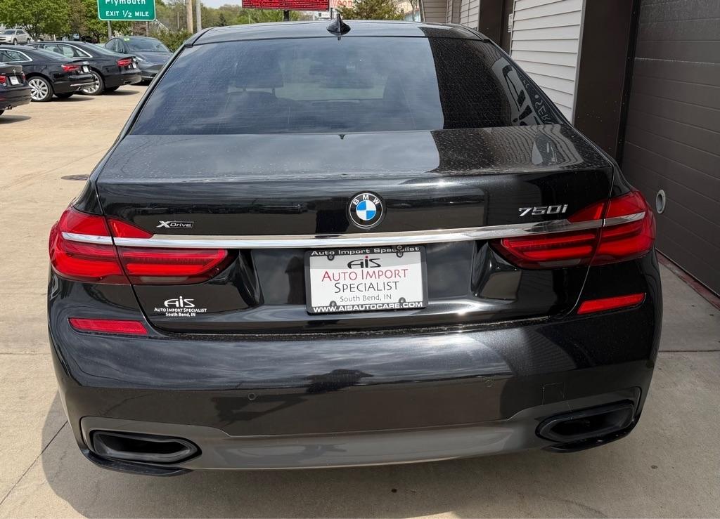 BMW 7-Series 750i xDrive 2017