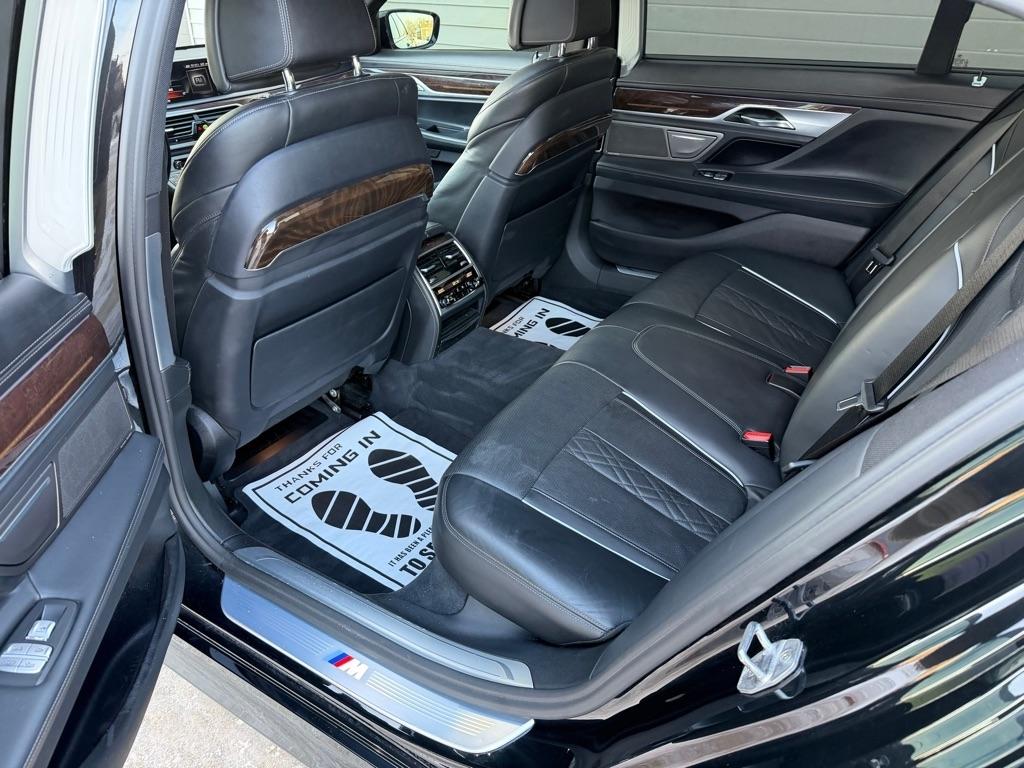 BMW 7-Series 750i xDrive 2017