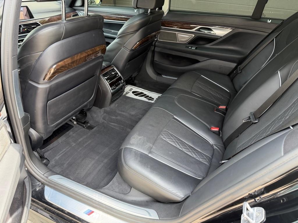 BMW 7-Series 750i xDrive 2017