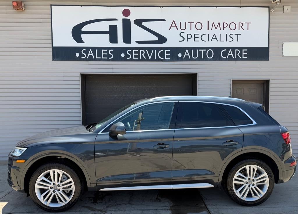 Audi Q5 2.0T Premium Plus quattro 2020