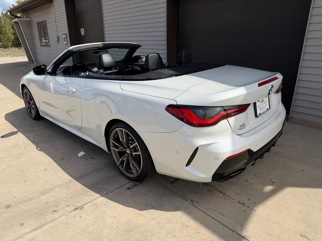 BMW 4-Series M440i Convertible 2022