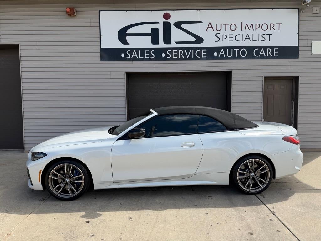 BMW 4-Series M440i Convertible 2022