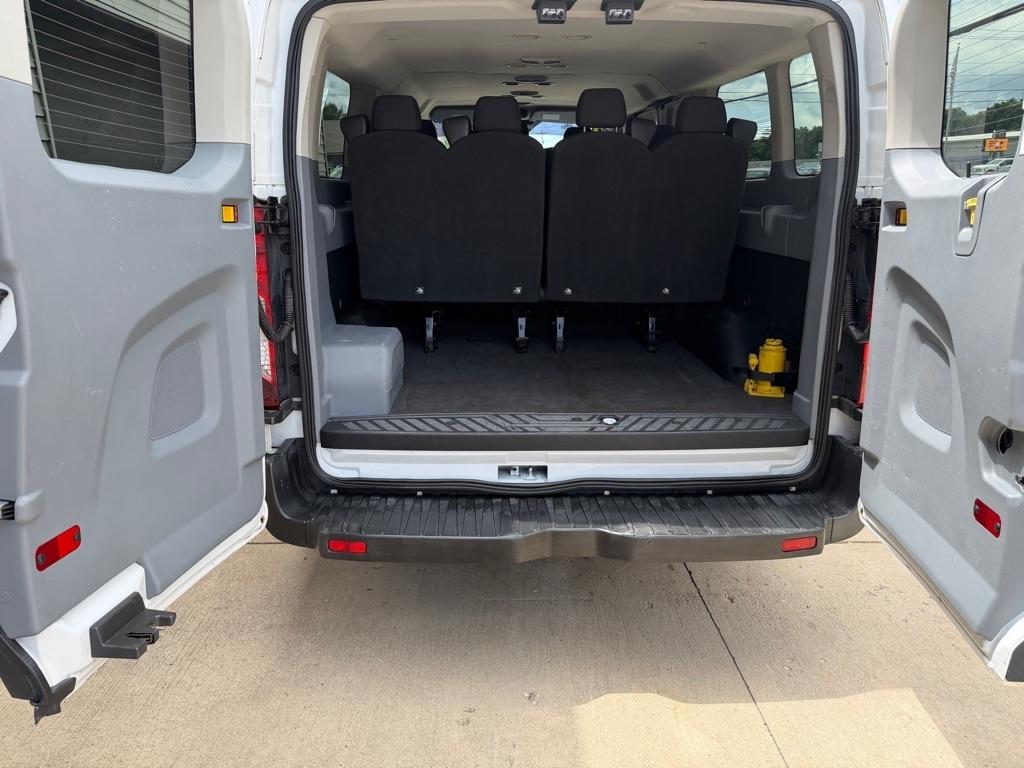 Ford Transit 350 Wagon Low Roof XLT 60/40 Pass. 148-in. WB 2015