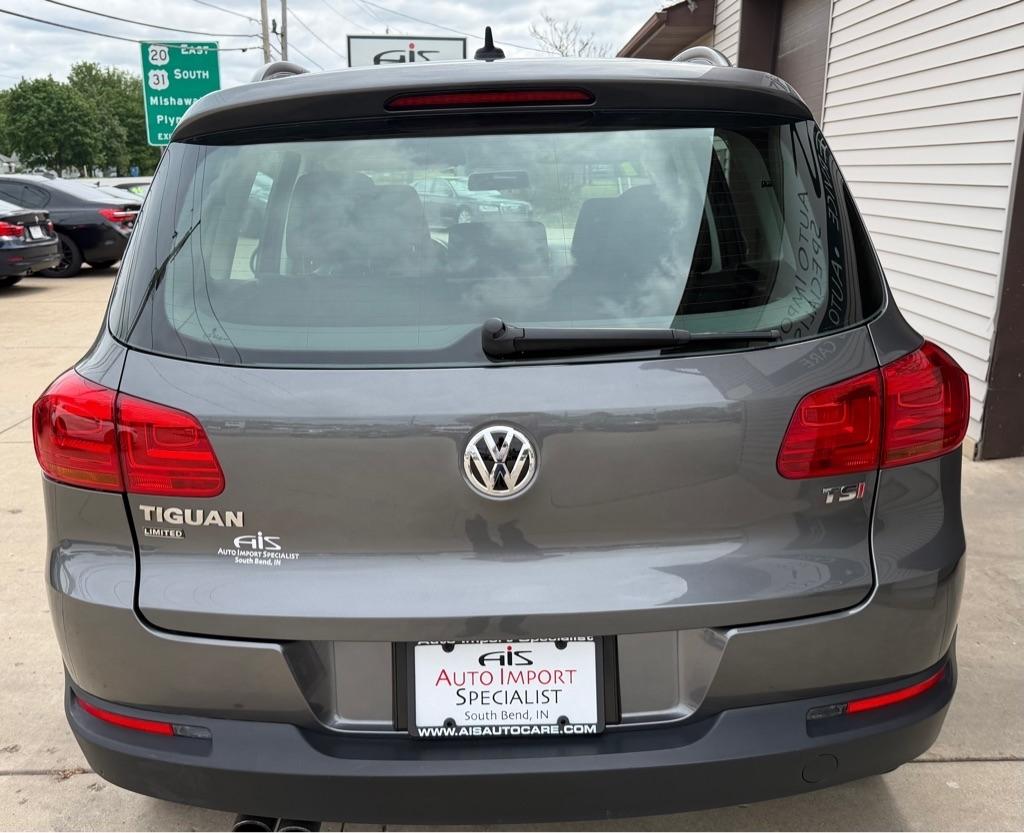 Volkswagen Tiguan S 2017