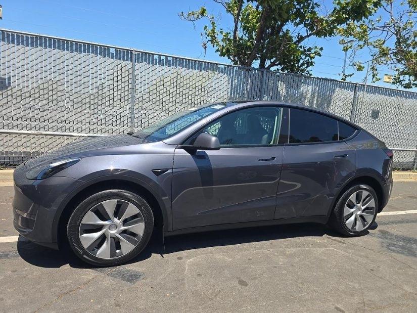Tesla Model Y Long Range 2023