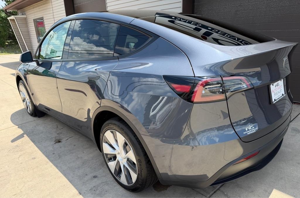 Tesla Model Y Long Range 2023