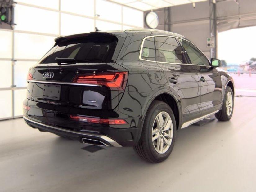 Audi Q5 2.0T Premium quattro 2022