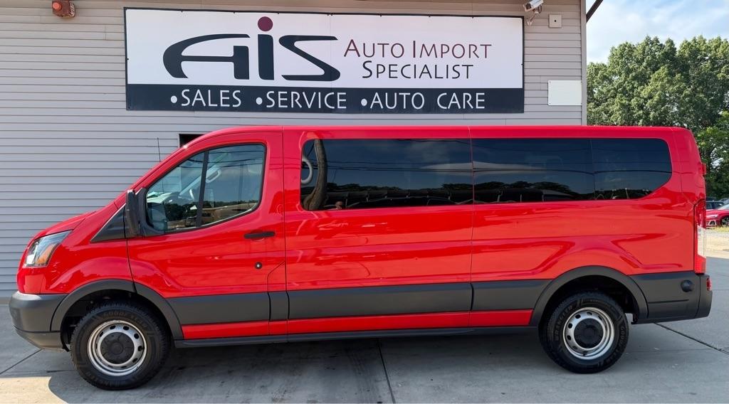 Ford Transit 350 Wagon Low Roof XL 60/40 Pass. 148-in. WB 2018
