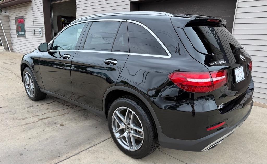 Mercedes-Benz GLC-Class GLC300 4MATIC 2017