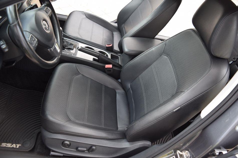 Volkswagen Passat TDI SE 6M 2015
