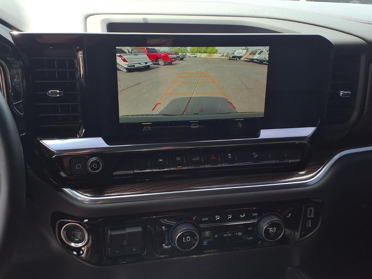 Chevrolet Silverado 1500 4WD Crew Cab 147" LT Trail Boss 2025
