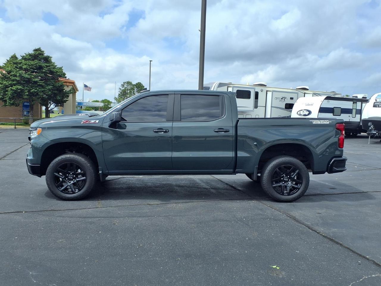 Chevrolet Silverado 1500 4WD Crew Cab 147" LT Trail Boss 2025