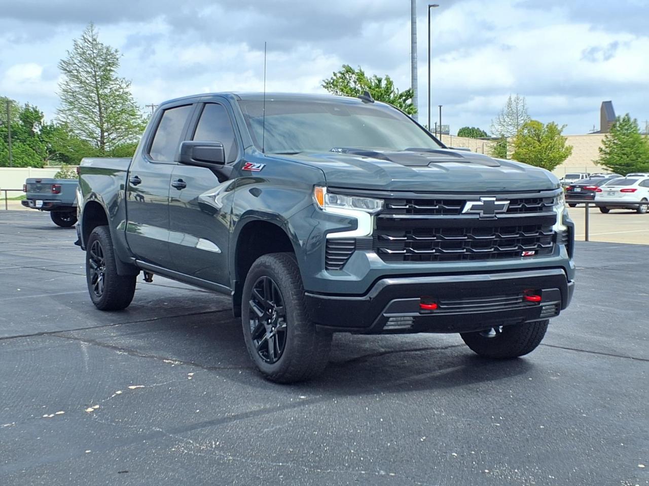 Chevrolet Silverado 1500 4WD Crew Cab 147" LT Trail Boss 2025