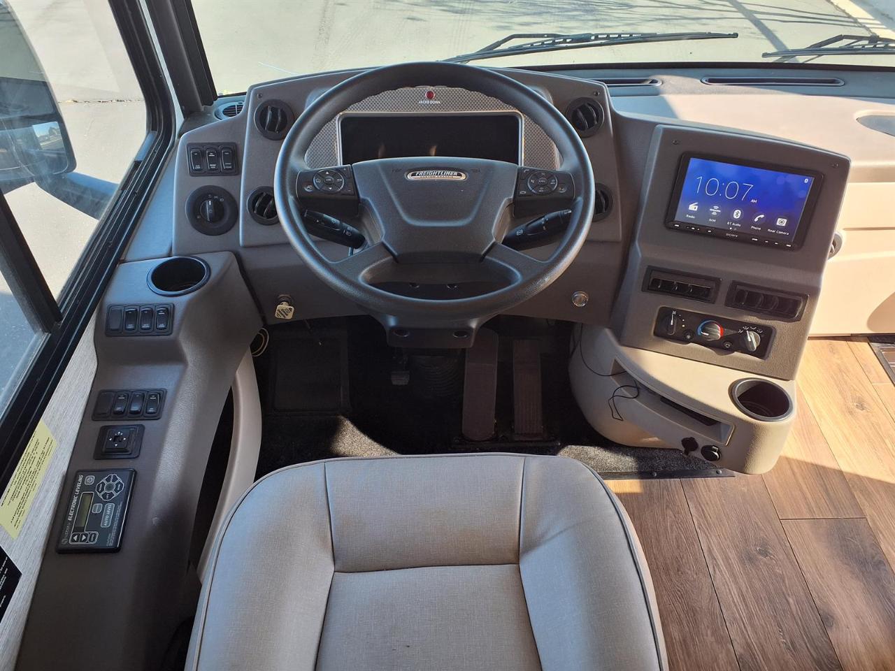 Winnebago Forza  2022