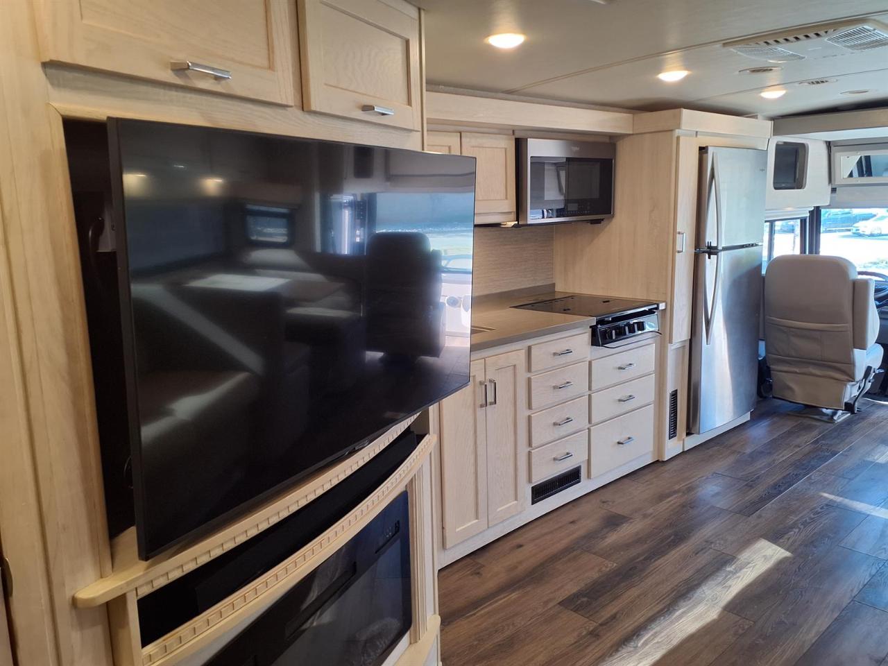 Winnebago Forza  2022