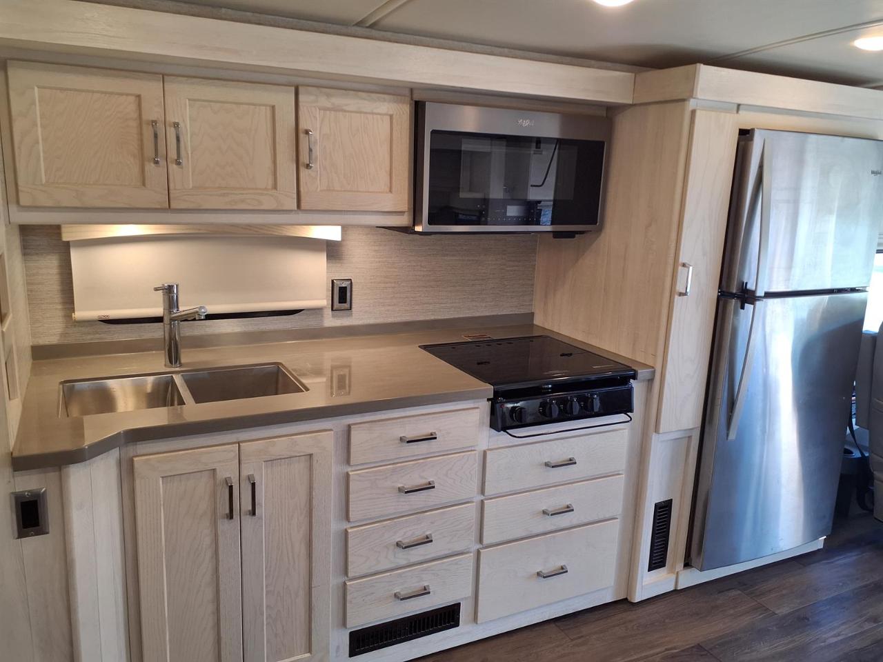 Winnebago Forza  2022