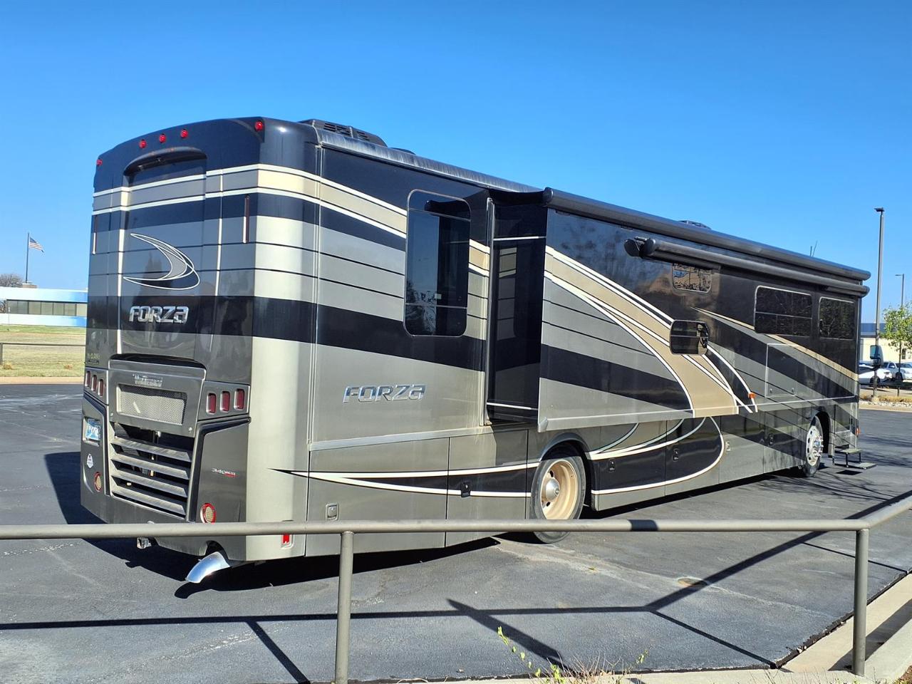 Winnebago Forza  2022