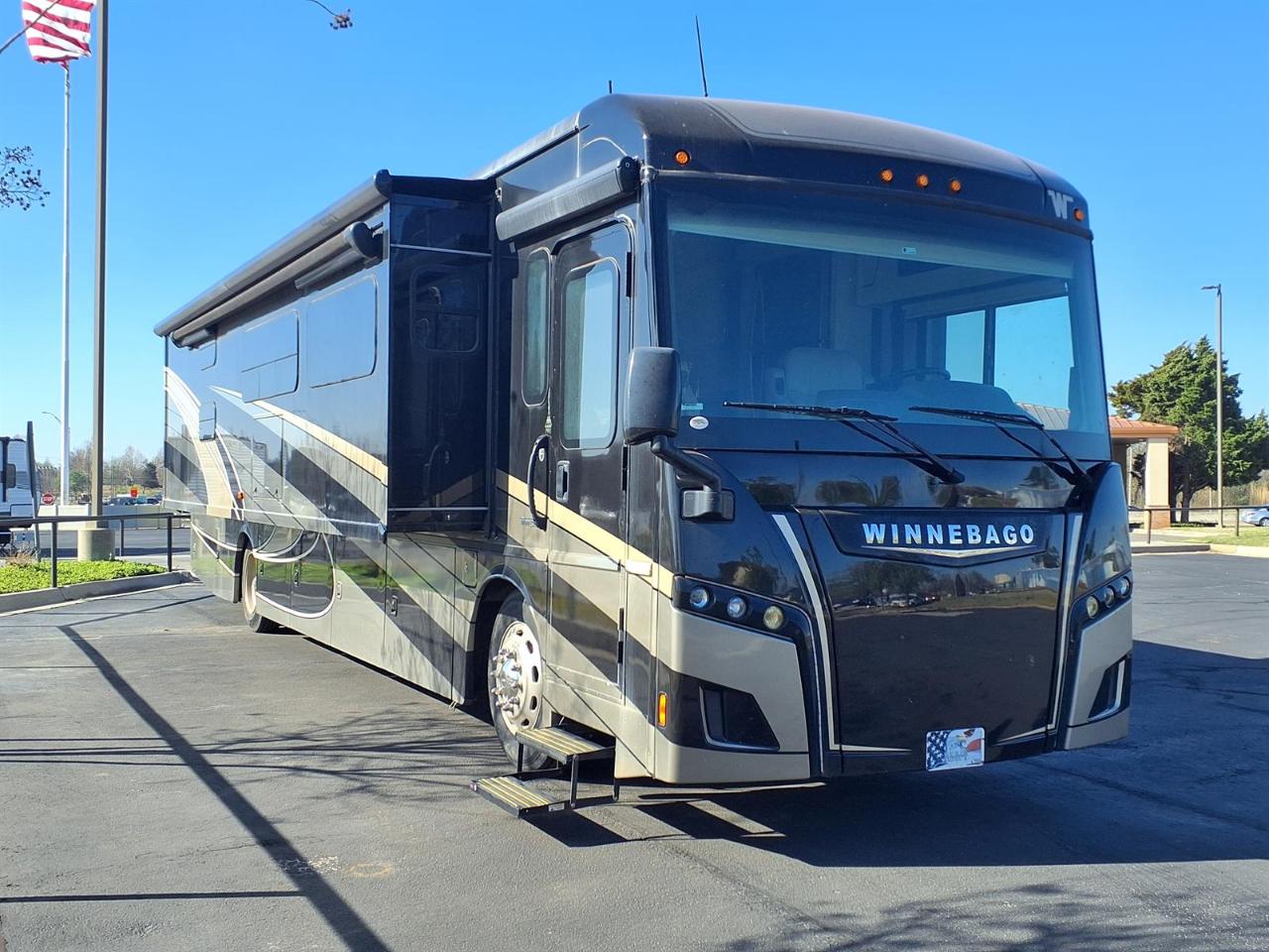 Winnebago Forza  2022