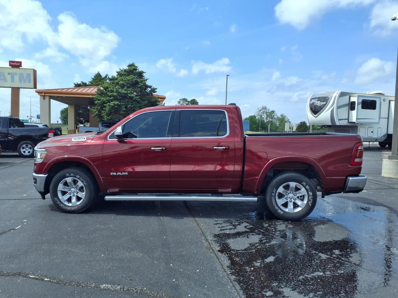 RAM 1500 Laramie 4x4 Crew Cab 5'7" Box 2022