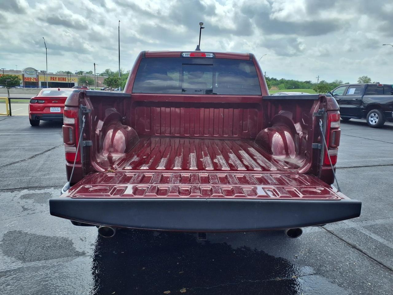 RAM 1500 Laramie 4x4 Crew Cab 5'7" Box 2022
