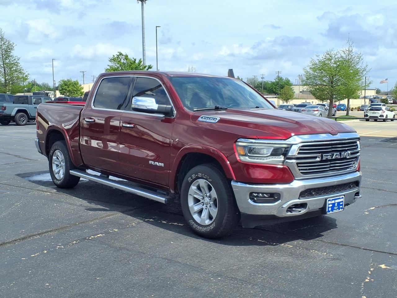 RAM 1500 Laramie 4x4 Crew Cab 5'7" Box 2022