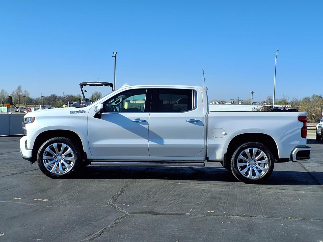 Chevrolet Silverado 1500 LTD 4WD Crew Cab 147" High Country 2022