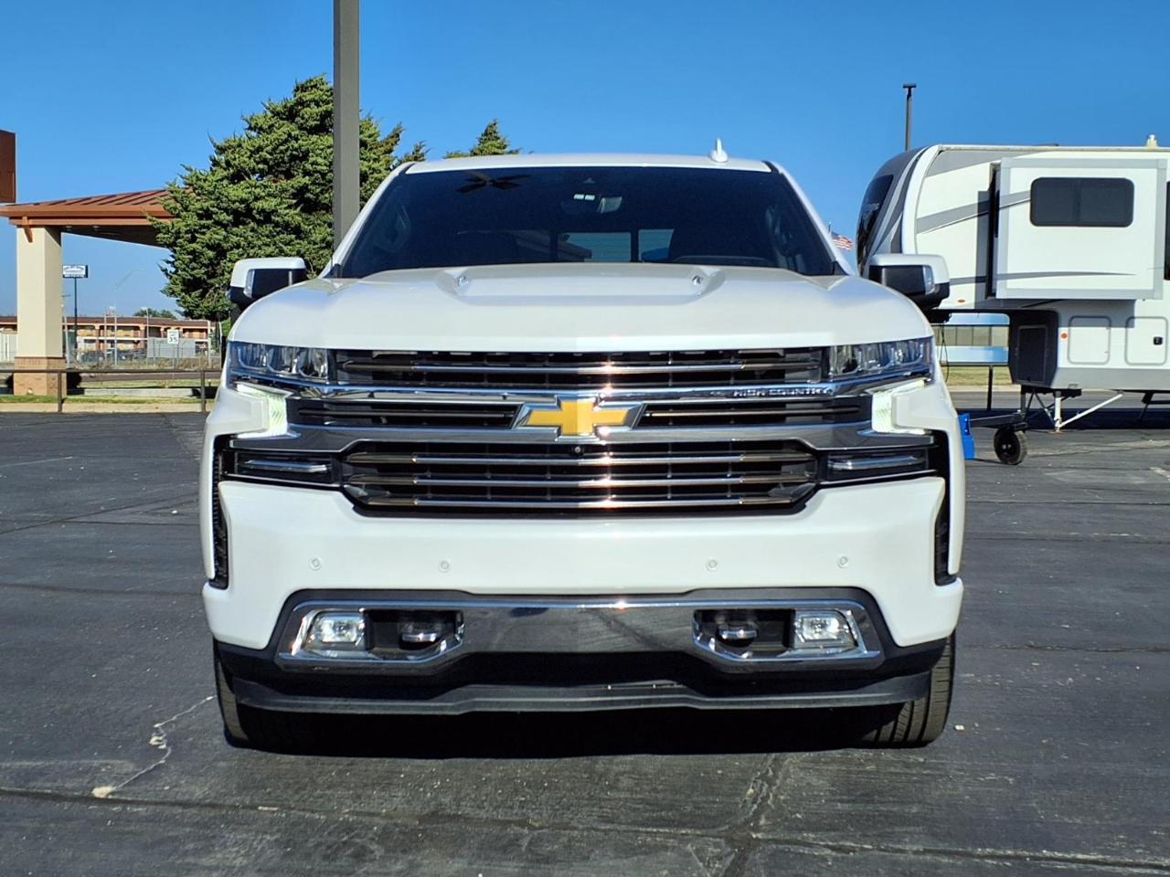 Chevrolet Silverado 1500 LTD 4WD Crew Cab 147" High Country 2022